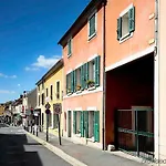 Ibis Hotel 3*