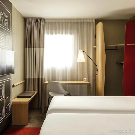 Ibis 3*